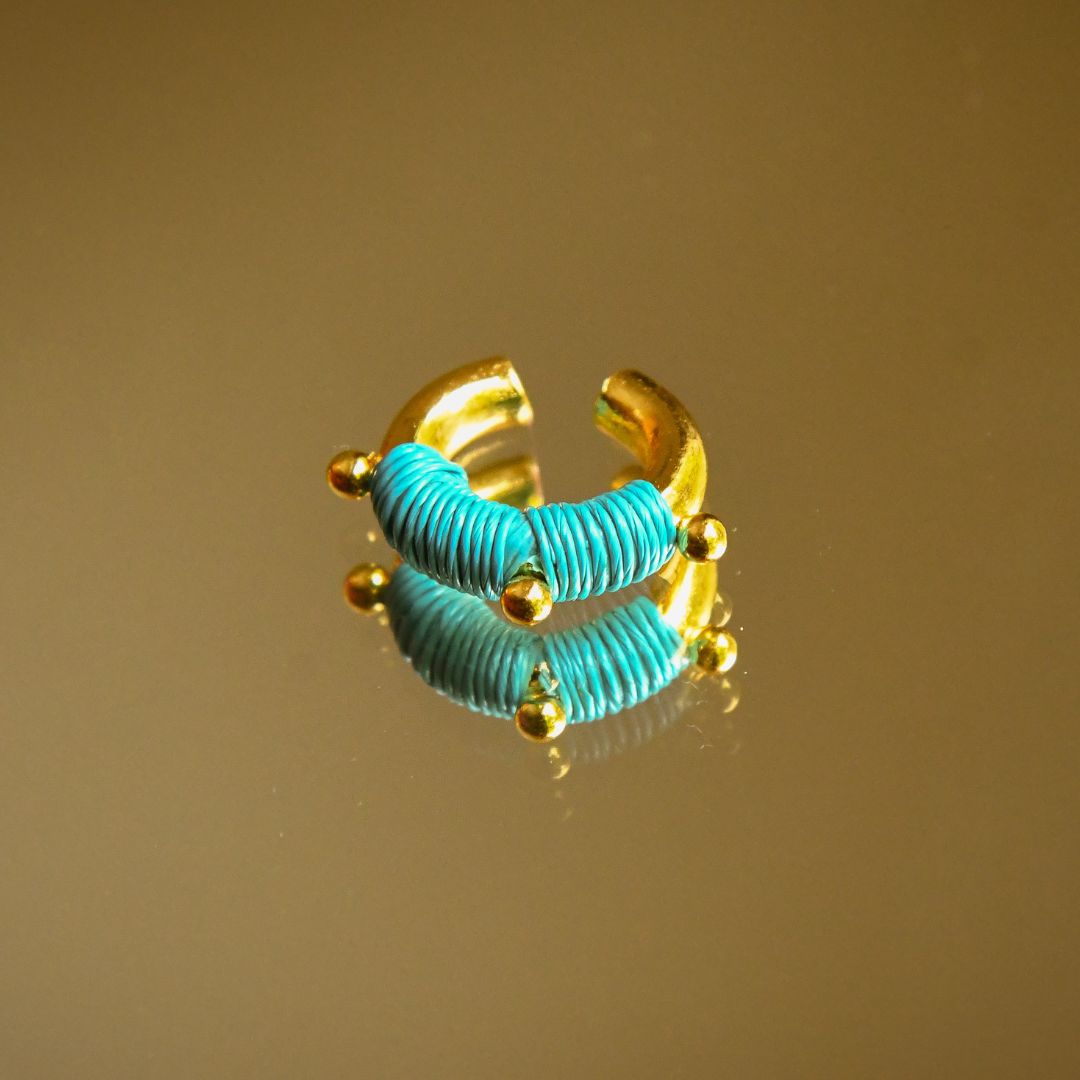 Bague d'oreille turquoise éthique Solnaré, fibres Werregue, bijou bronze doré à l'or 24k