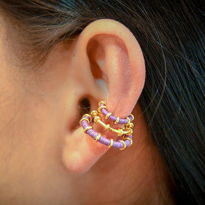Ear cuff lilas éthique Solnaré, fibres Werregue, fils dorés à l'or fin

Texte descriptif