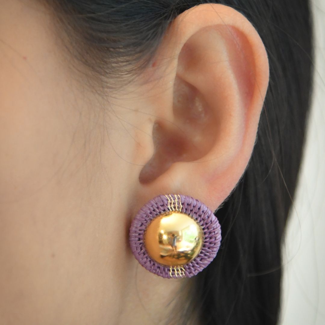Puces lilas artisanales en fibres naturelles, fils dorés à l’or fi