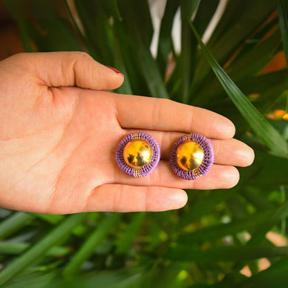 Puces lilas artisanales en fibres naturelles, fils dorés à l’or fi