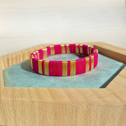 Bracelet fuchsia vif tissé éthique Solnaré