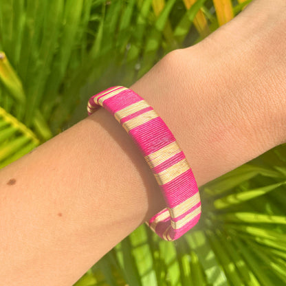 Bracelet fuchsia vif tissé éthique Solnaré