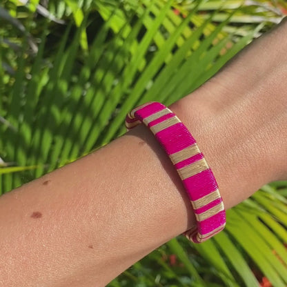 Bracelet fuchsia vif tissé éthique Solnaré
