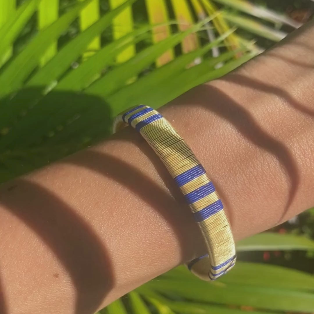 Bracelet tissé lignes bleues éthique Solnaré